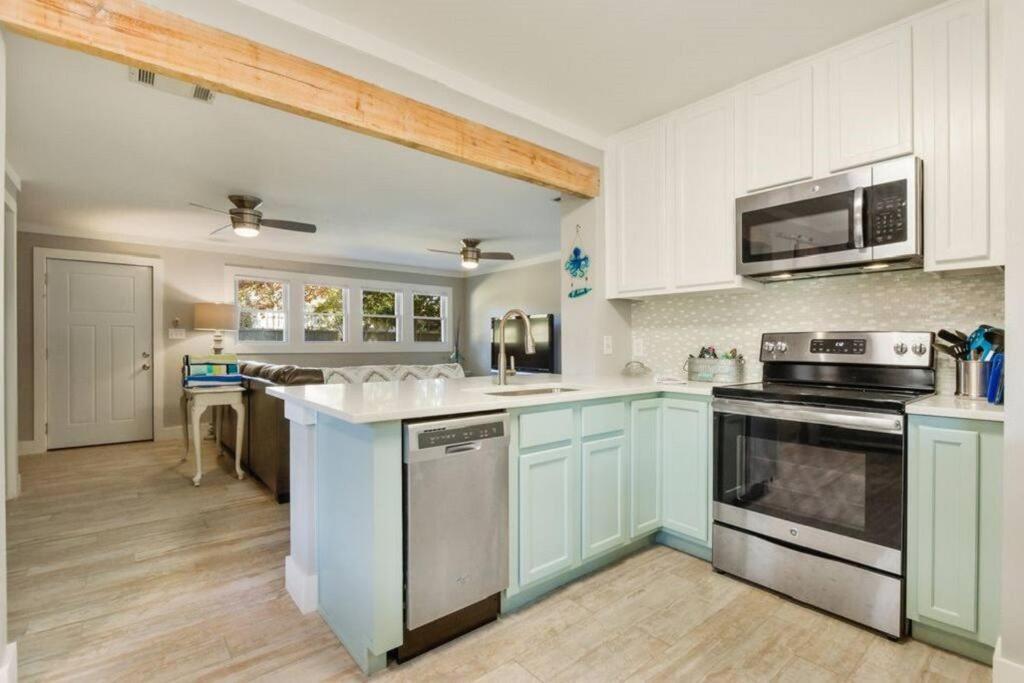 Shady Oaks Beach House With Beautiful Ocean Views! Gulfport Bagian luar foto